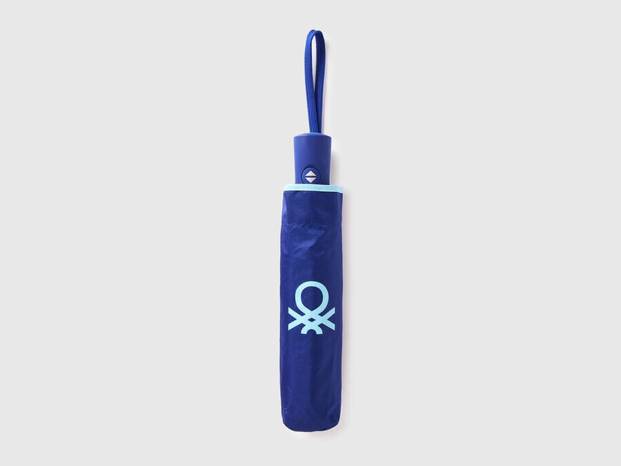 ombrello blu