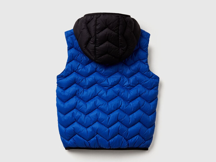 gilet imbottito con cappuccio