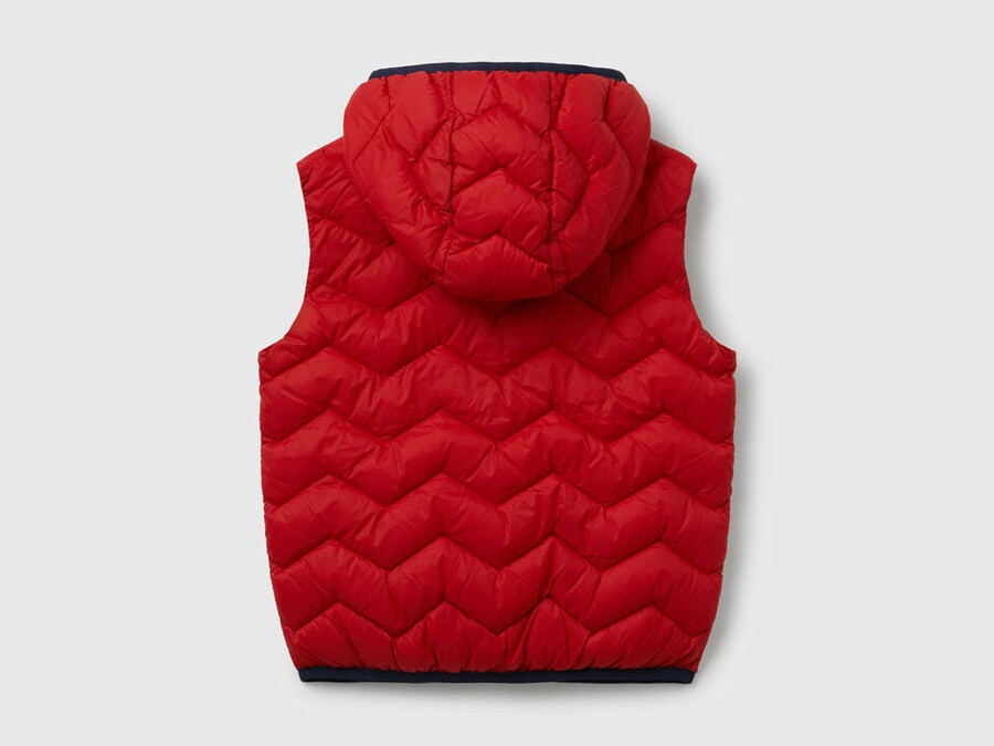 gilet imbottito con cappuccio